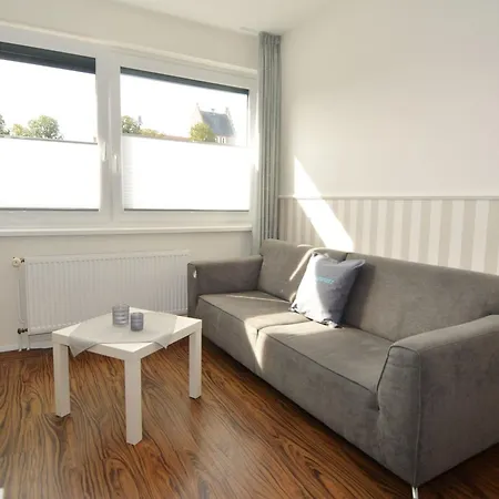 Kaeppen Plambeck - Kattsund