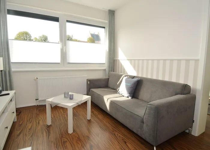 Kaeppen Plambeck - Kattsund